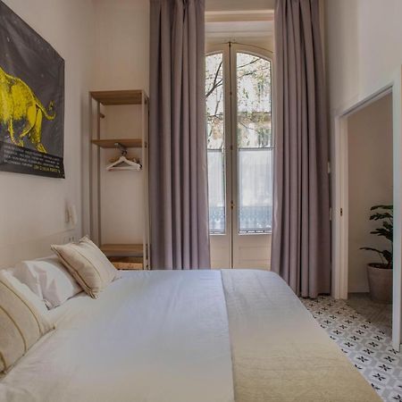 The Barcelona Centric Apt By Maison Pinata Bagian luar foto