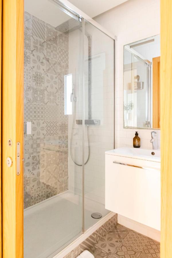 The Barcelona Centric Apt By Maison Pinata Bagian luar foto