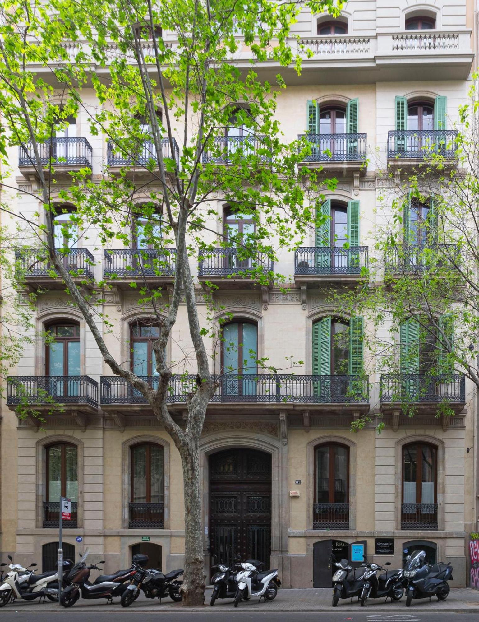 The Barcelona Centric Apt By Maison Pinata Bagian luar foto